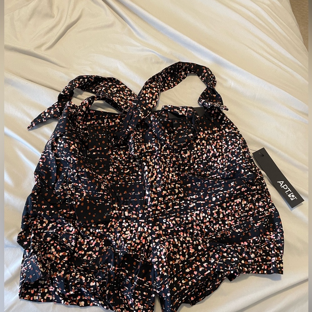 NWT Apt 9 Mid Rise Shorts